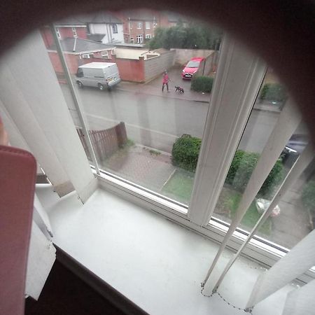 Private Rooms, 2 Showers In 3 Storey Hse, 25 Minutes Walk From Leicester City Centre Екстериор снимка