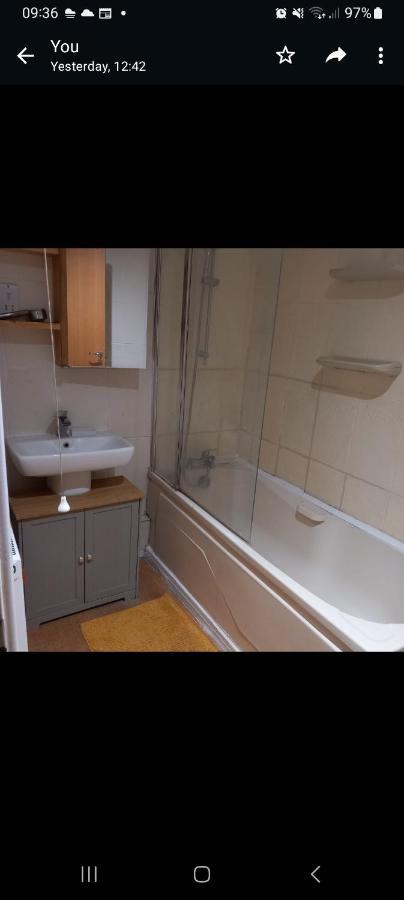 Private Rooms, 2 Showers In 3 Storey Hse, 25 Minutes Walk From Leicester City Centre Екстериор снимка