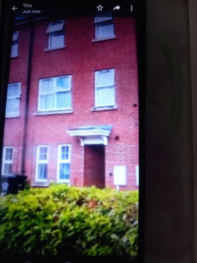 Private Rooms, 2 Showers In 3 Storey Hse, 25 Minutes Walk From Leicester City Centre Екстериор снимка